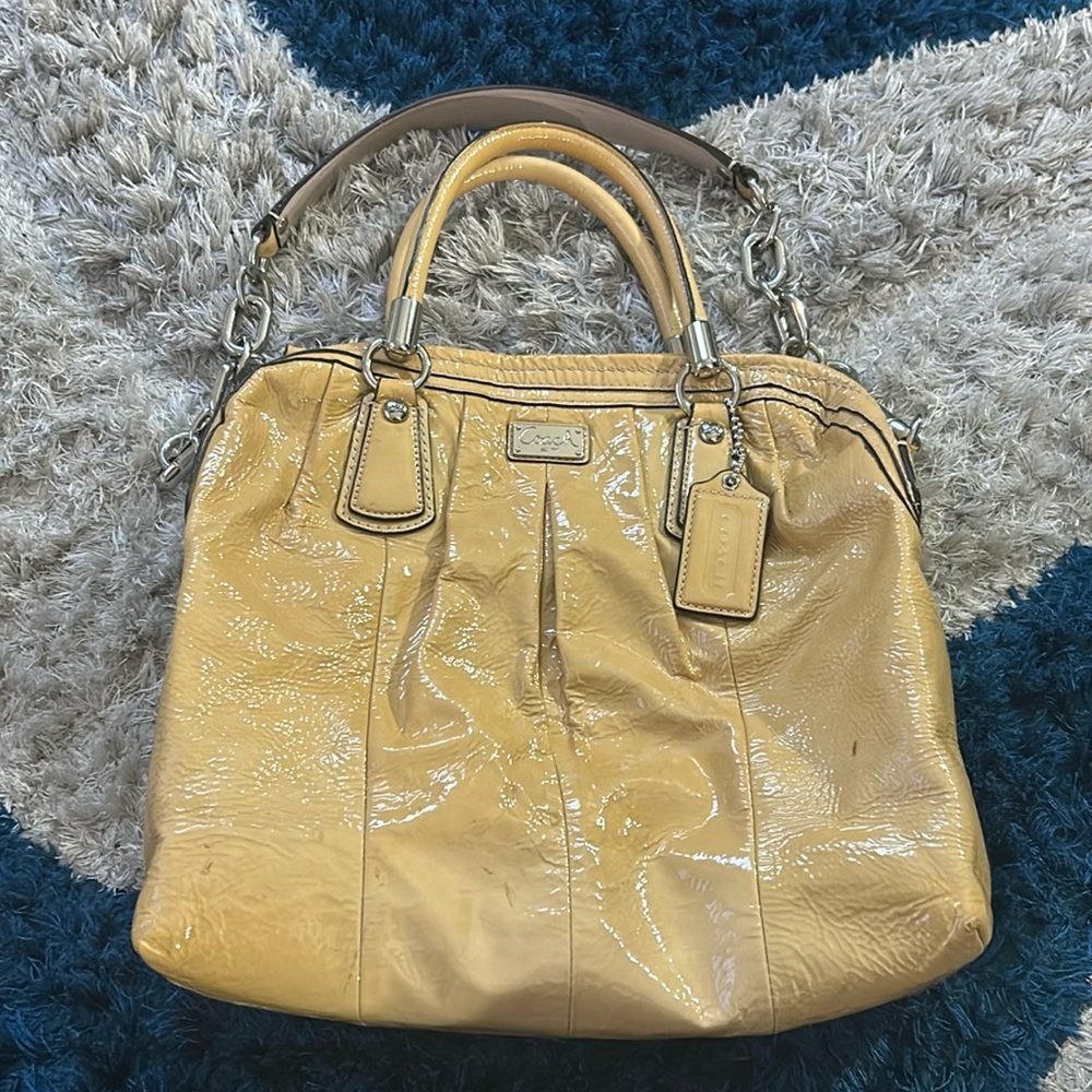 Vintage coach bag with wallet included (no extra charge)